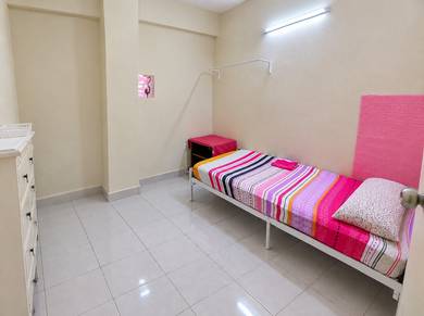 Room in Ampang, SGR