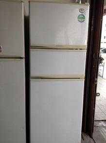 LG Peti Sejuk Refrigerator Freezer 3 Doors Pintu