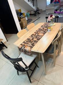 Dining Table/Meja makan set