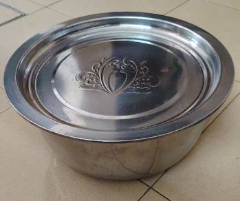 stainless steel pot