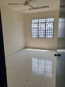 Apartment For Rent in Mentari Court