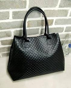 [12.12] Korean Retro Black Casual Woven Bag Beg