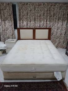 Queen bed