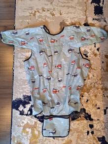 Baby bibs 4 pcs unisex (USED)