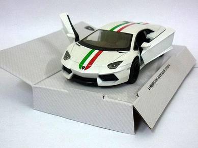 Diecast Lamborghini aventador LP700-4 (white)