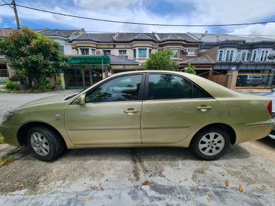 Toyota Camry E in Puchong, SGR