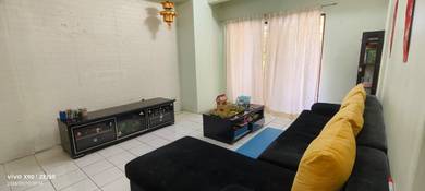 Condominium For Rent in Evergreen Park