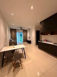 Condominium For Rent in Quay West Residence
