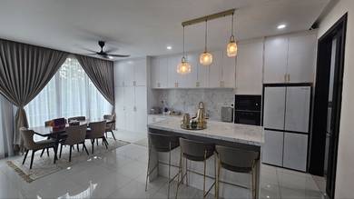 3-storey Terraced House For Sale in Denai Alam,SGR