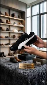 Hot Shoes From Dr Cardin