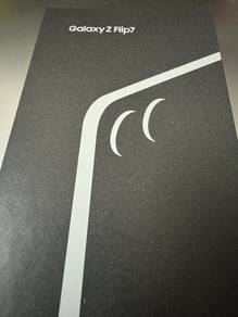 Sealed Box Samsung Z Flip 7 512