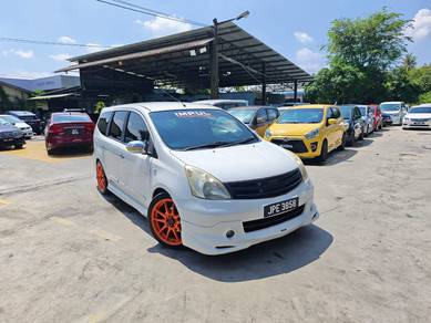Nissan Grand Livina CLASSIC/COMFORT in Batu Pahat, JHR