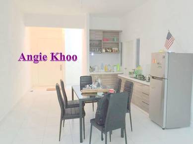 Condominium For Sale in Elit Heights @ Bayan City