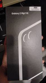Samsung Galaxy Z flip Fe  128+8