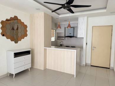 Apartment For Rent in De Palma