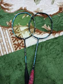 raket badminton