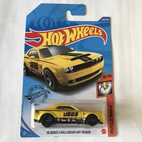 CFE236 2017 Mattel Hot Wheels HW ’18 DODGE