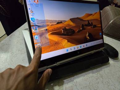 Laptop HP x360° touch screen i5 10th gen