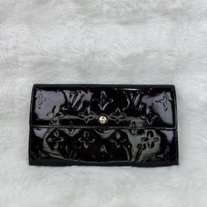 LV Amarante Monogram Vernis Sarah Long Wallet