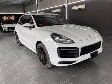 Porsche Cayenne GTS in Old Klang Road, KUL