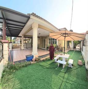 Semi-Detached House For Sale in Paya Rumput,MLK