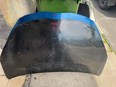 No 9-10-5 Toyota Prius C Front Bonnet Japan