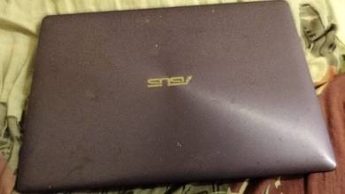 Laptop Dan keyboard 
