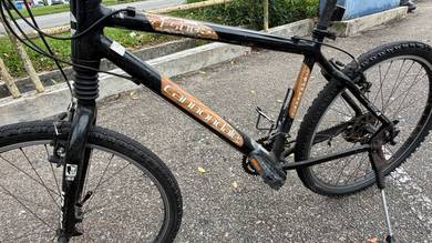 Lightweight Cannondale F500 Mountain Bike 26"