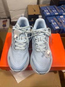 nike vomero plus 