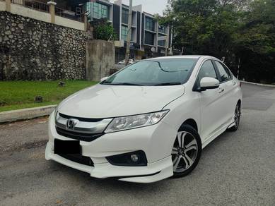 Honda City V in Seri Kembangan, SGR