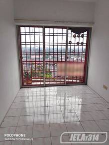Apartment For Sale in Villa Sentosa
