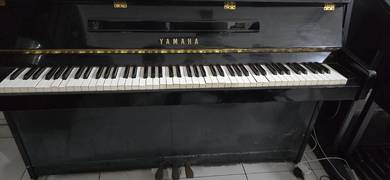 Yamaha piano for sell