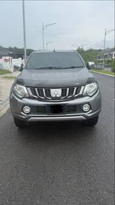 Mitsubishi Triton VGT A/T PREMIUM in Dengkil, SGR