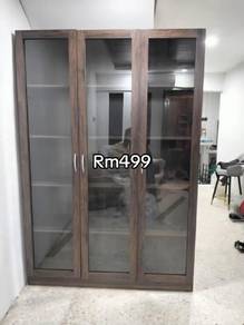kabinet hiasan/buku