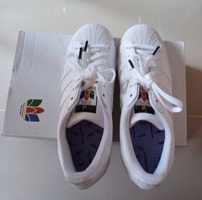 Adidas superstar