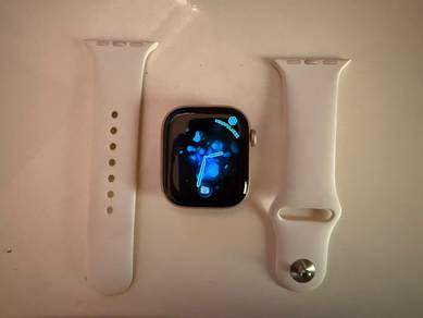 Apple Watch Series 11 (Like New)