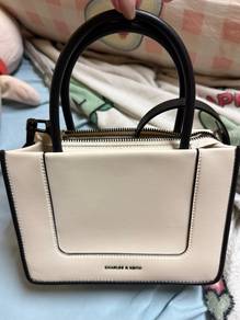 CHARLES & KEITH BAG FOR SALE 99%New