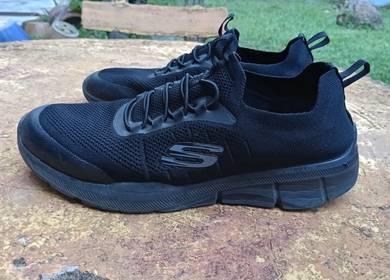 Black Sketchers 