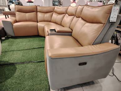 Corner Sofa with Power Recliner