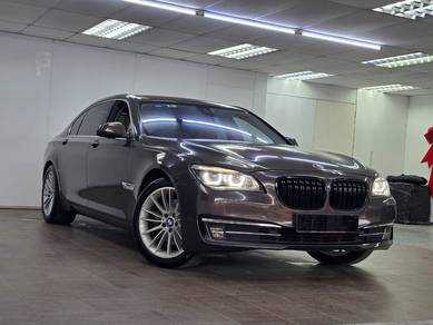 BMW 730Li 30Li (CBU) in Kajang, SGR