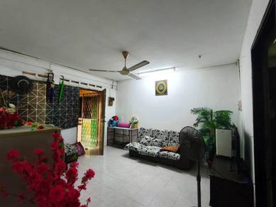 Flat For Sale in Bandar Selesa Jaya