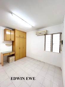 Condominium For Rent in Greenlane Heights