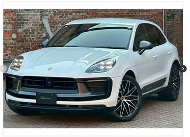 Porsche Macan FACELIFT in Jalan Kuching, KUL