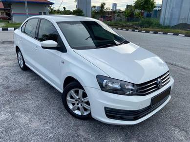 2017 Volkswagen Vento TRENDLINE