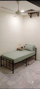 Room in Klang, SGR