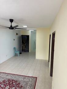 Apartment For Rent in Pusat Komersial Seksyen 7