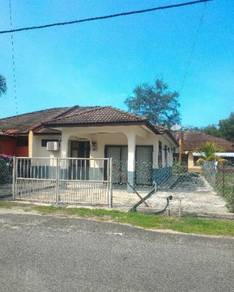 2x Homestay Bajet Pantai Paka, 3bilik, 3 A/cond