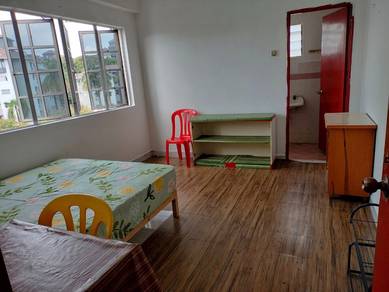 Room in Klang, SGR