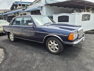 Mercedes Benz 230E in Butterworth, PNG