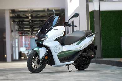 Aveta Viper 180